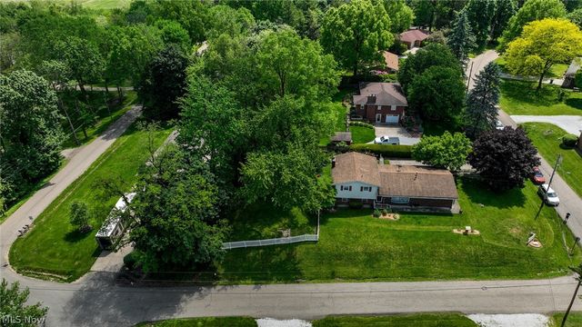 12460 Amber Circle NW, Uniontown, OH 44685