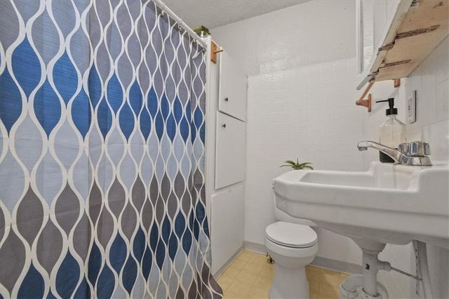 501 W South Avenue, Independence, MO 64050