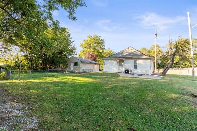 501 W South Avenue, Independence, MO 64050