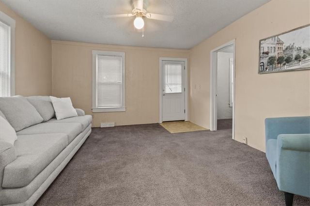 501 W South Avenue, Independence, MO 64050