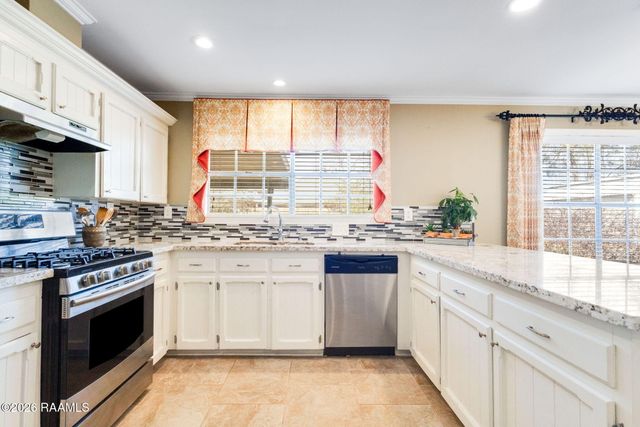 502 Monteigne Drive, Lafayette, LA 70506