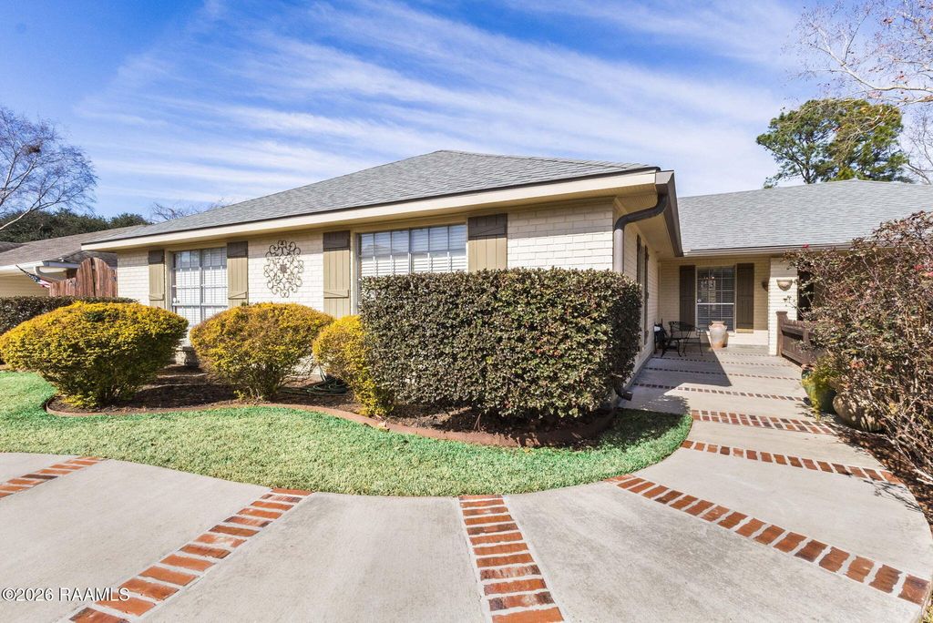 502 Monteigne Drive, Lafayette, LA 70506