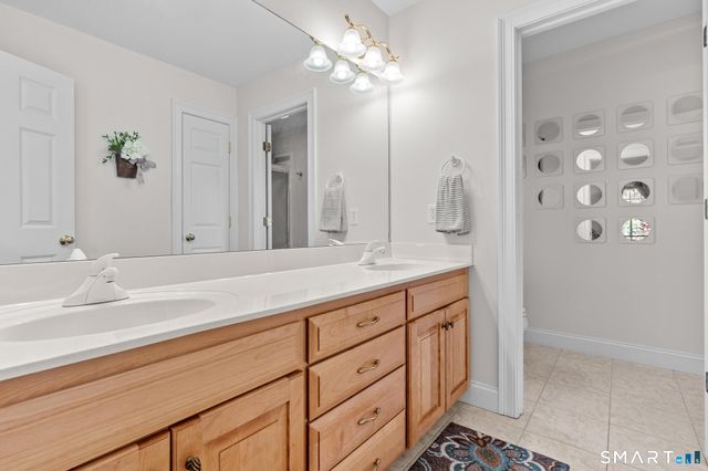 9 Summer Wind, Cromwell, CT 06416