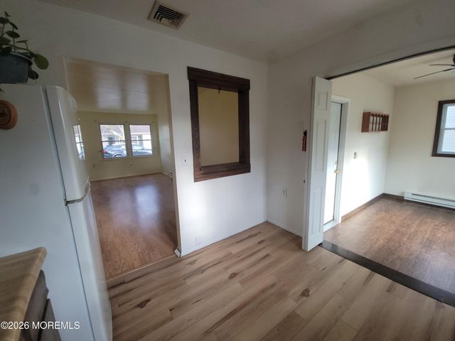 31 Chelsea Drive, Whiting, NJ 08759