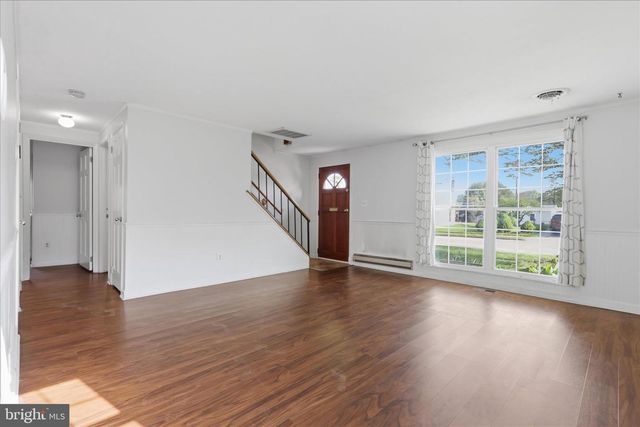 294 PINOAK DR, Frederick, MD 21701