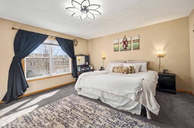 4570 Blaylock Way 4202, Inver Grove Heights, MN 55076