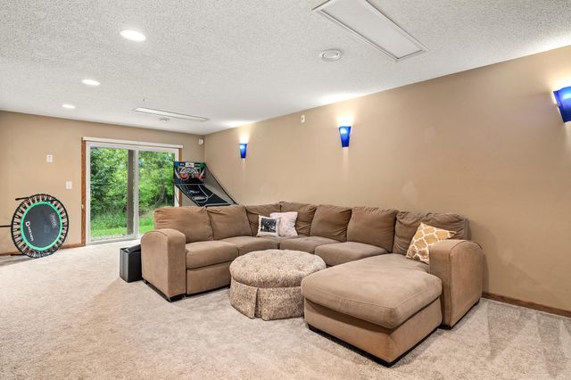 4570 Blaylock Way 4202, Inver Grove Heights, MN 55076