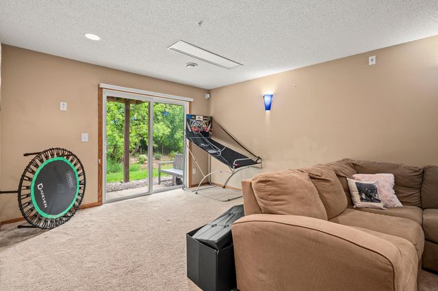 4570 Blaylock Way 4202, Inver Grove Heights, MN 55076