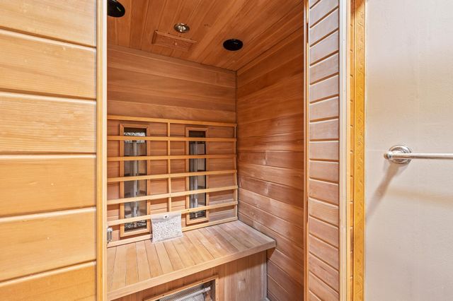 4570 Blaylock Way 4202, Inver Grove Heights, MN 55076