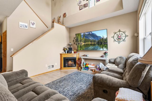 4570 Blaylock Way 4202, Inver Grove Heights, MN 55076