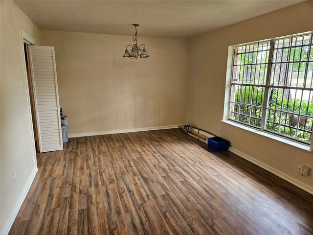 9610 Jennie Lee Lane, Dallas, TX 75227