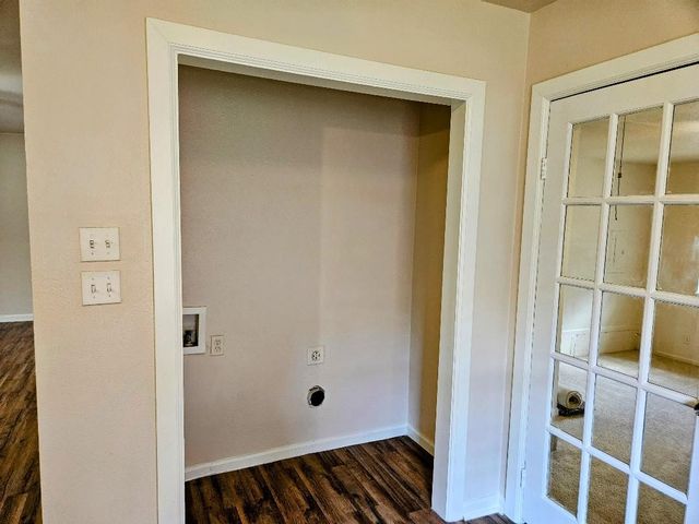 9610 Jennie Lee Lane, Dallas, TX 75227