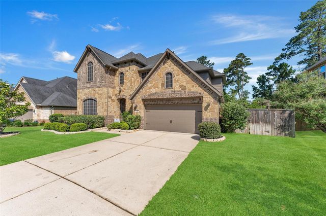 214 Reynosa Court, Pinehurst, TX 77362