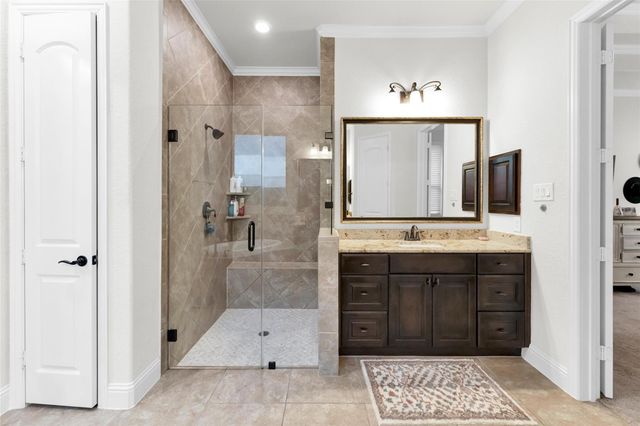 214 Reynosa Court, Pinehurst, TX 77362