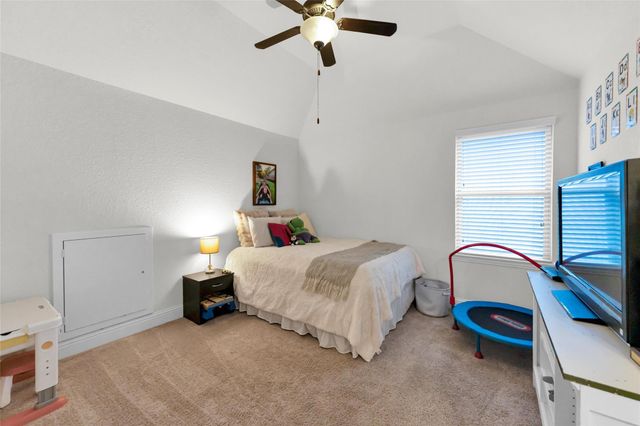 214 Reynosa Court, Pinehurst, TX 77362