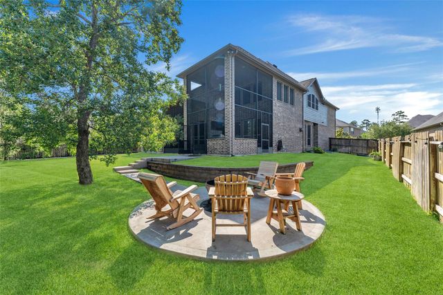 214 Reynosa Court, Pinehurst, TX 77362