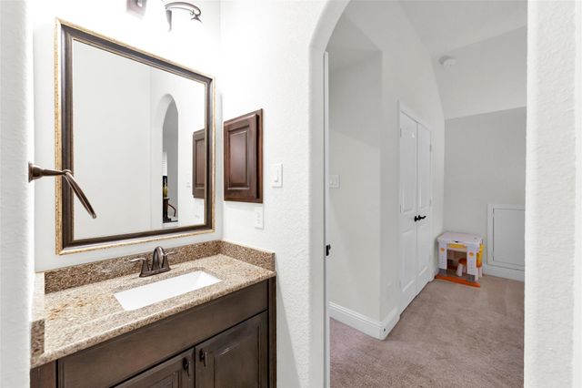 214 Reynosa Court, Pinehurst, TX 77362
