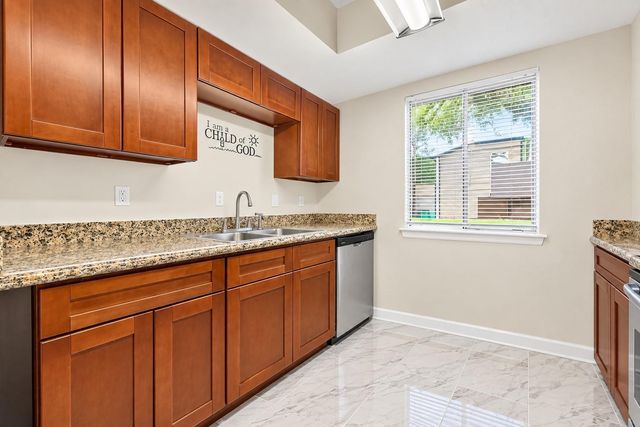 7016 S Dairy Ashford Road, Houston, TX 77072