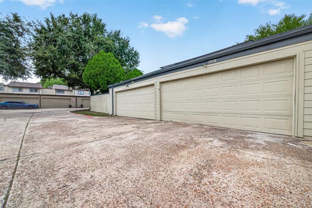 7016 S Dairy Ashford Road, Houston, TX 77072