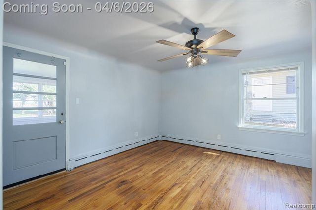 8283 Russell Street, Shelby Twp, MI 48317