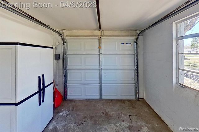 8283 Russell Street, Shelby Twp, MI 48317