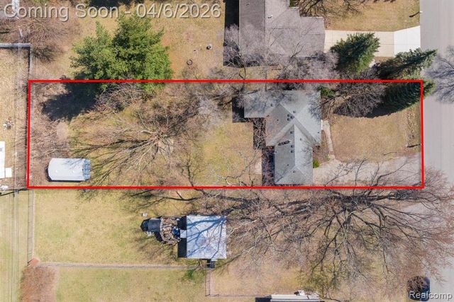 8283 Russell Street, Shelby Twp, MI 48317