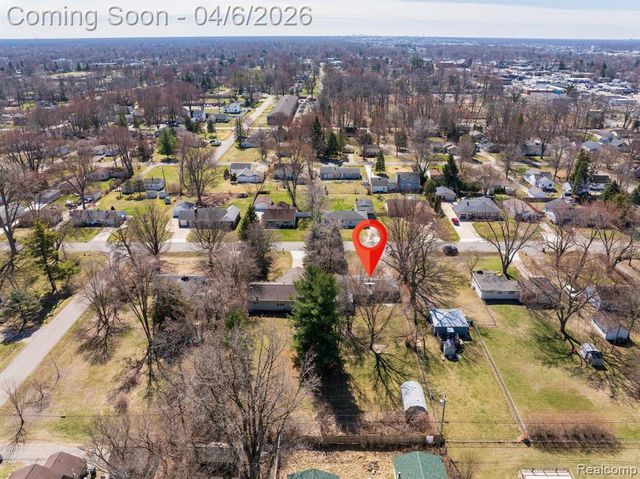 8283 Russell Street, Shelby Twp, MI 48317