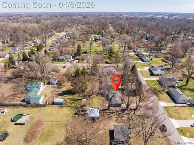 8283 Russell Street, Shelby Twp, MI 48317