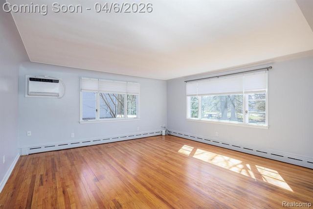 8283 Russell Street, Shelby Twp, MI 48317