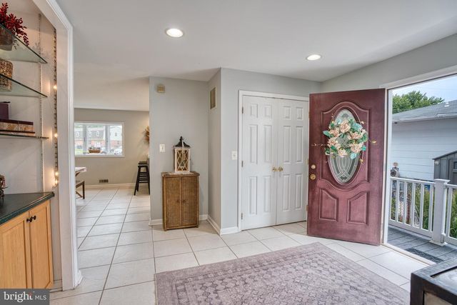 78 W KINGSTON PARK LN, Middle River, MD 21220