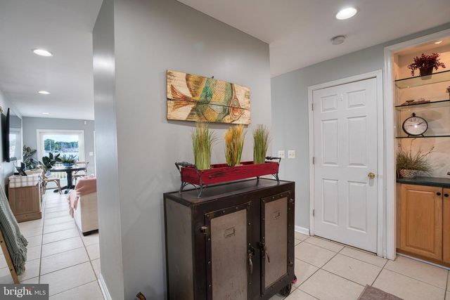 78 W KINGSTON PARK LN, Middle River, MD 21220