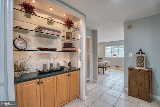 78 W KINGSTON PARK LN, Middle River, MD 21220