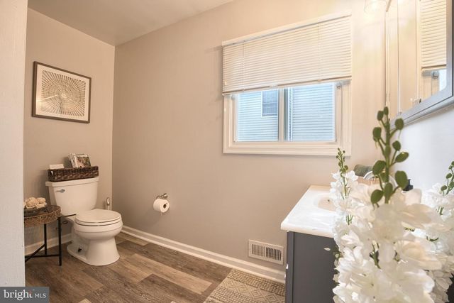 78 W KINGSTON PARK LN, Middle River, MD 21220