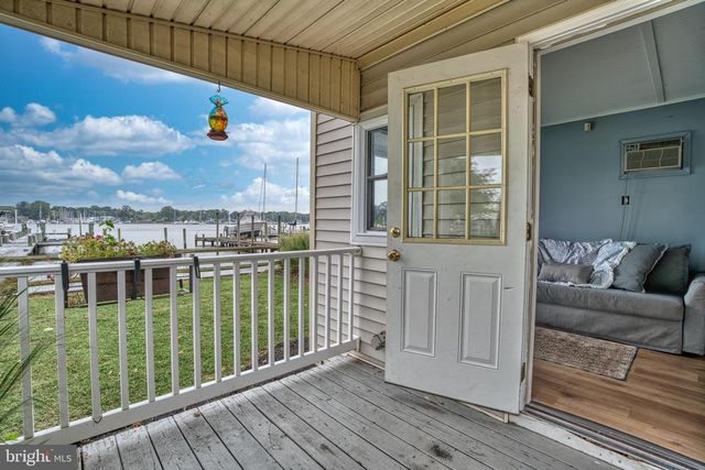 78 W KINGSTON PARK LN, Middle River, MD 21220