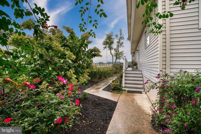 78 W KINGSTON PARK LN, Middle River, MD 21220