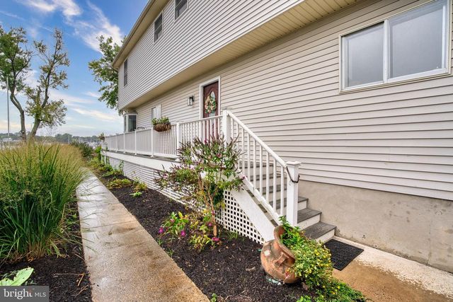 78 W KINGSTON PARK LN, Middle River, MD 21220