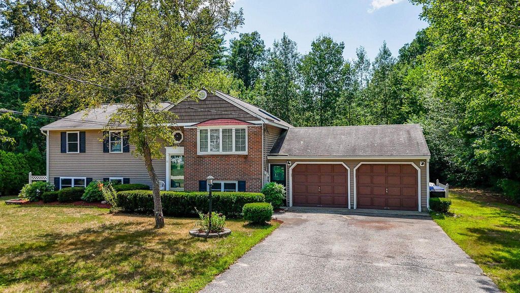10 Wagner Way, Hudson, NH 03051