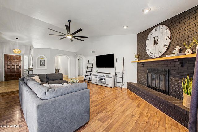 4650 W BOBBIE Terrace, Glendale, AZ 85306