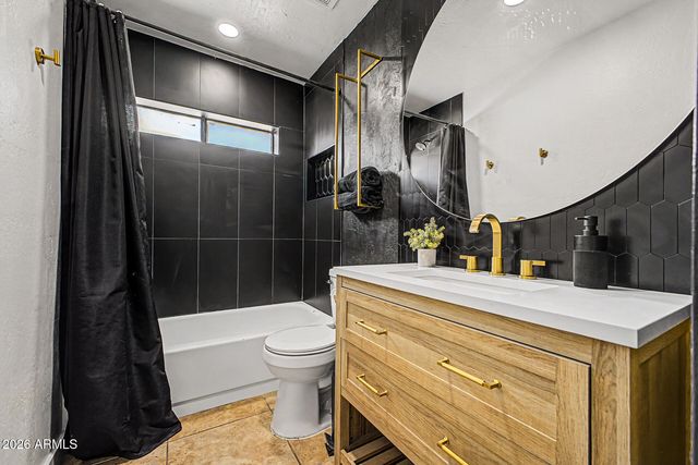 4650 W BOBBIE Terrace, Glendale, AZ 85306