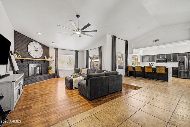 4650 W BOBBIE Terrace, Glendale, AZ 85306