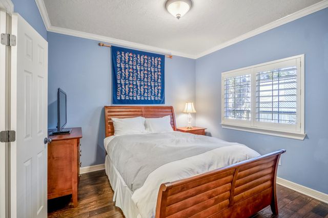 5306 Norborne Lane, Houston, TX 77069