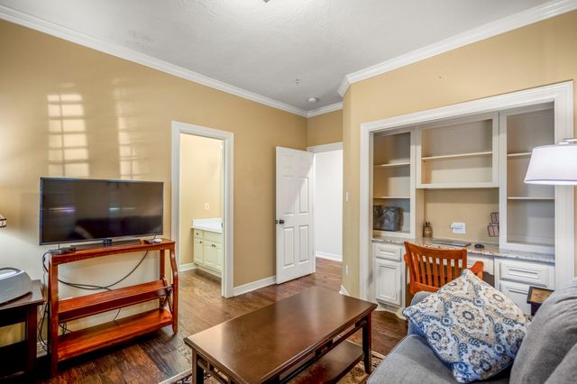 5306 Norborne Lane, Houston, TX 77069