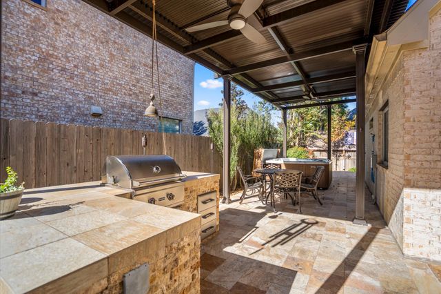 5306 Norborne Lane, Houston, TX 77069