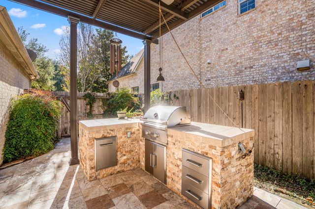 5306 Norborne Lane, Houston, TX 77069