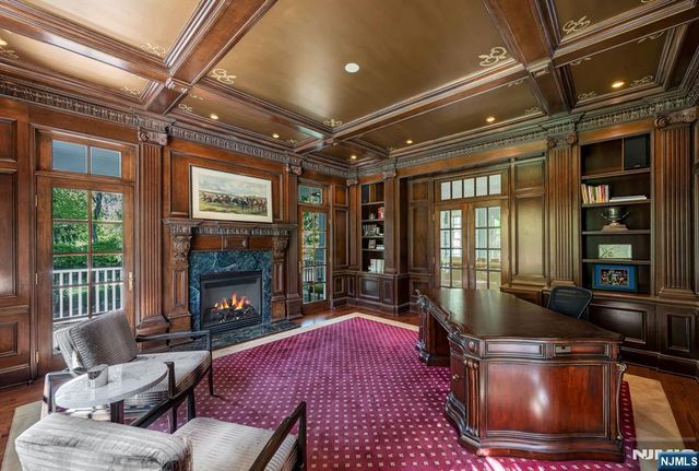 268 Woodside Avenue, Franklin Lakes, NJ 07417