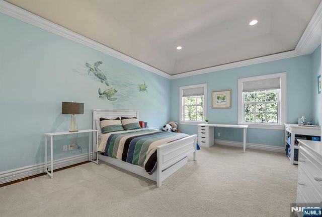 268 Woodside Avenue, Franklin Lakes, NJ 07417