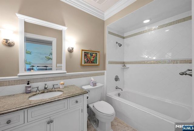 268 Woodside Avenue, Franklin Lakes, NJ 07417