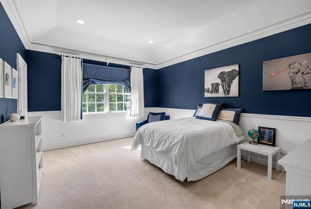 268 Woodside Avenue, Franklin Lakes, NJ 07417