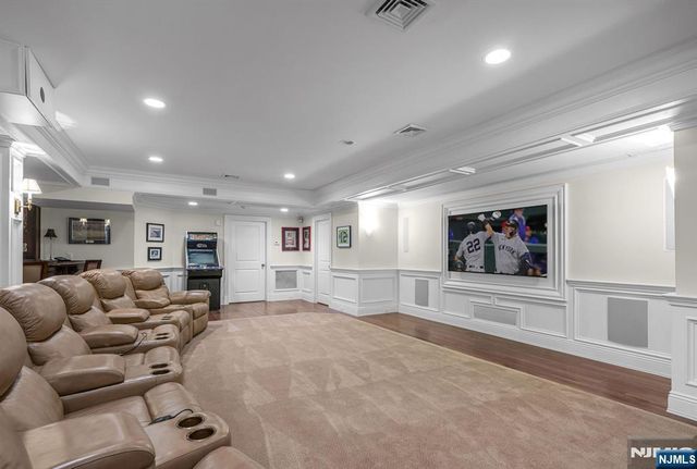 268 Woodside Avenue, Franklin Lakes, NJ 07417