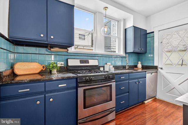 2417 S MOLE ST, Philadelphia, PA 19145